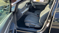 Volkswagen Golf 2.0 TDI Life 5dr DSG Diesel Hatchback